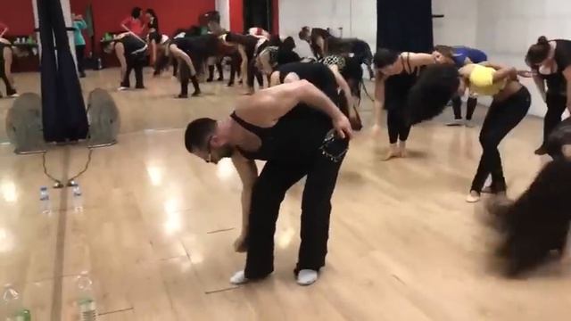 Hakim - Stage à Paris - Workshop in Paris - Routine/Mejance - Male bellydancer - danse orientale смотреть онлайн