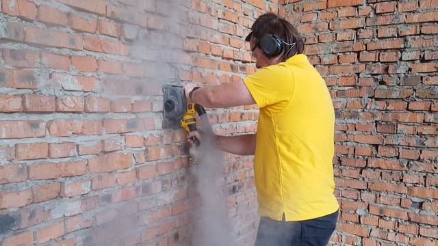 Тест аккумуляторного штрабореза DeWALT DCG200 смотреть онлайн