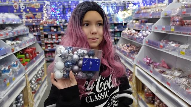 24 ЧАСА СКУПАЮ ВСЁ К НОВОМУ ГОДУ!/24 часа челлендж / ALEKSIA OFFICIAL смотреть онлайн