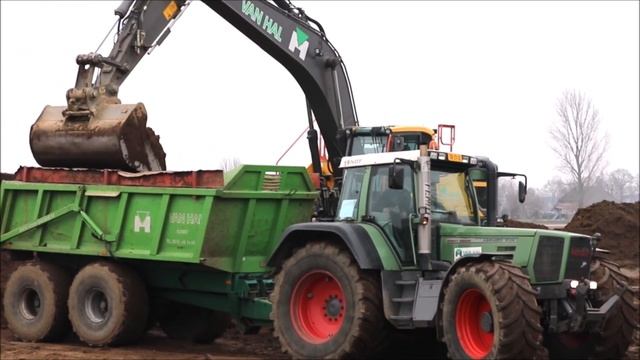 2 Fendt Gespanne unterm Volvo EC 250E Kettenbagger. смотреть онлайн