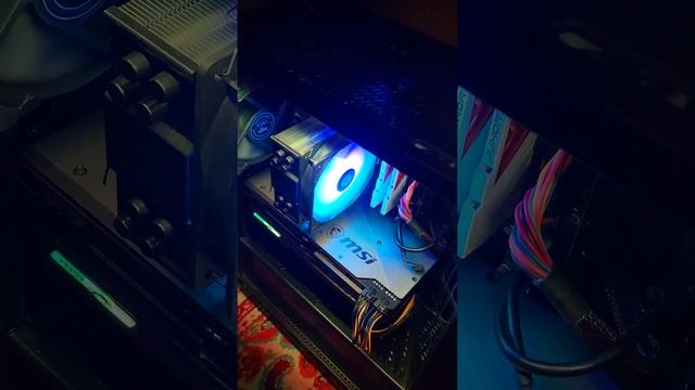 i5 10600 up to 4.9Ггц, z490, 8+8gb 3600mhz, MSI RX5700xt смотреть онлайн