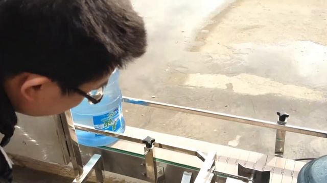 Completely RO water purification and 5gallon bottled water plant -2 смотреть онлайн