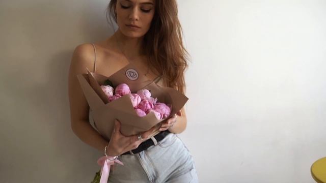 Букет из 9 розовых пионов Premium смотреть онлайн