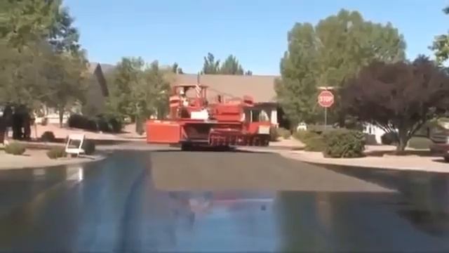 Вот как работает спецтехника в США. Строительство дорог смотреть онлайн