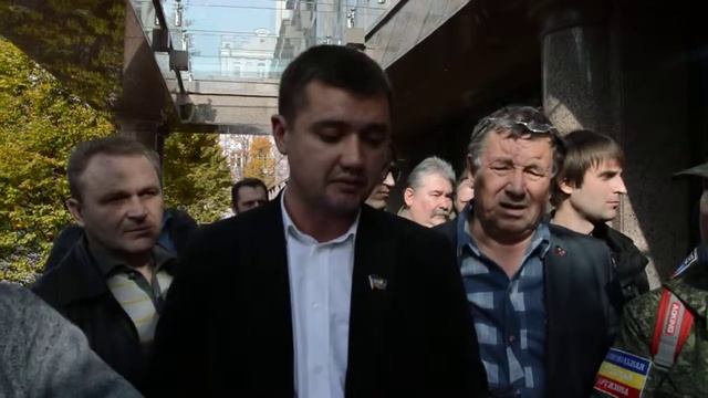 Возле здания ЦИК смотреть онлайн