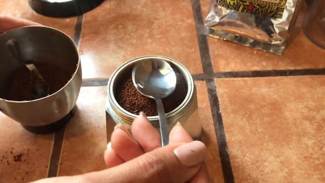 Cómo usar una Cafetera Italiana Moka смотреть онлайн