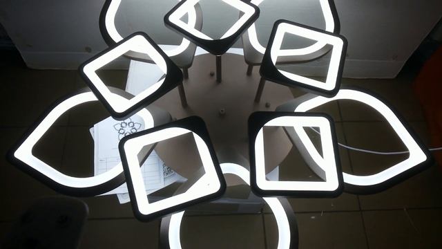 Как светит большая светодиодная люстра Геометрия с диммером! смотреть онлайн