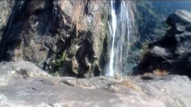 Индия.Гокарна Водопады 8 мин mpeg4 поездка ФархатДжА с Робертом Торренсом и близкими. смотреть онлайн