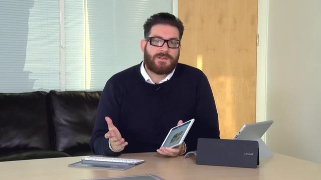 Mobile Working | Working on the go with Microsoft Accessories смотреть онлайн