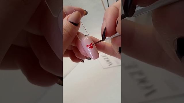 СЕРДЦЕ на ногтях ? #дизайнногтей #маникюр #маникюрдома #nailart #рисунокнаногтях смотреть онлайн