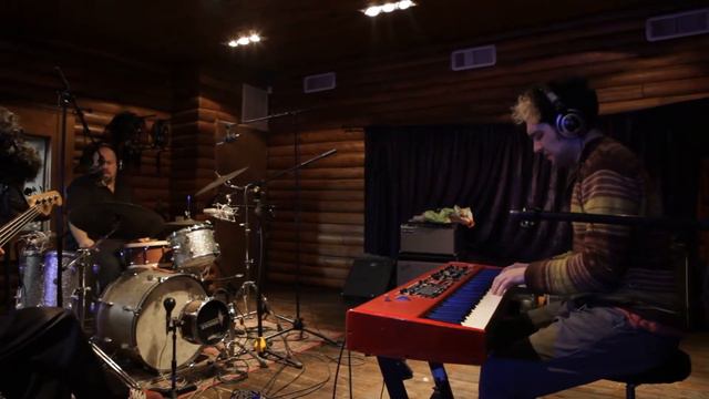 Rea Bar-Ness trio -Life under a tree смотреть онлайн