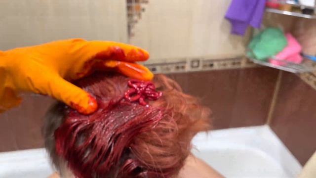 Красим волосы Севе в красный цвет! смотреть онлайн