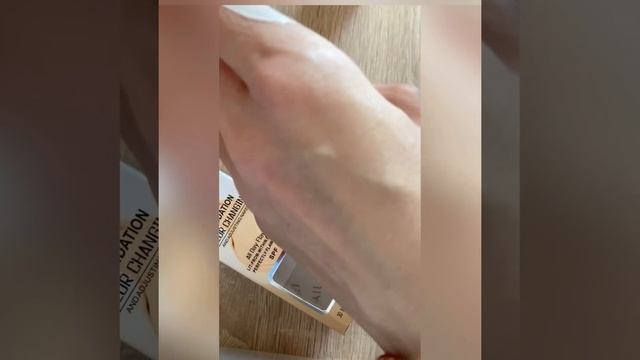 Обзор Тонального крема TLM Foundation Color Changing смотреть онлайн