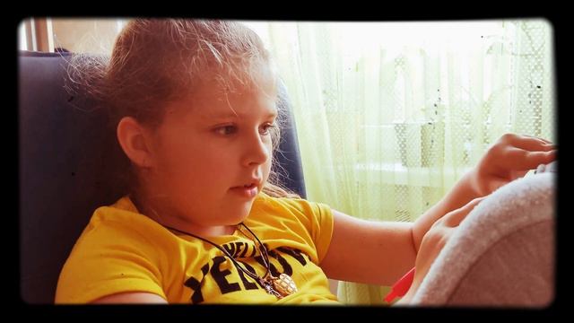 Кира делает домашнее задание смотреть онлайн