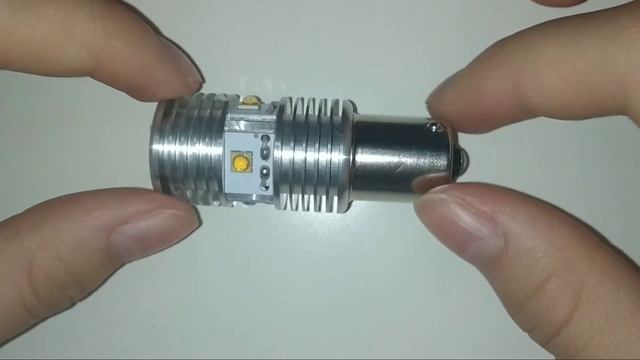 Светодиодная лампа NeTuning PY21W-6HL в указатели поворотов, цоколь bau15s, поворотники диодные 750 смотреть онлайн