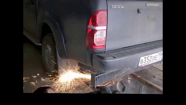 Пилим Хайлюкс болгаркой :) смотреть онлайн