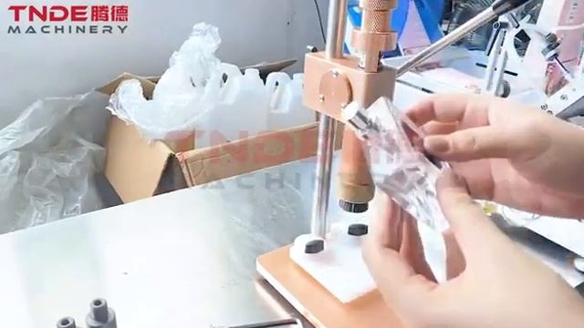 Ручной автомат укупорки (флакон для духов) смотреть онлайн