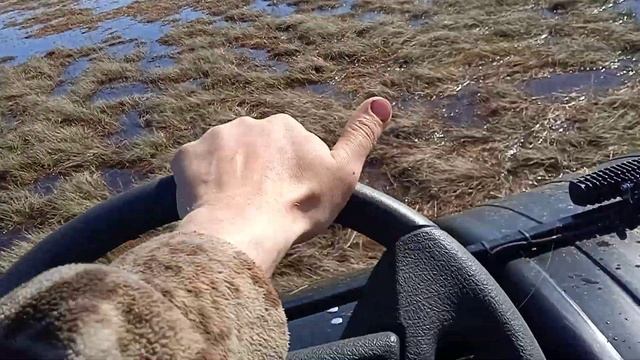 Болотоход Литл в болоте смотреть онлайн