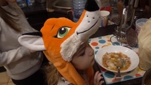 VLOG Плохие родители. Спрятали еду. У бабушки опухают губы