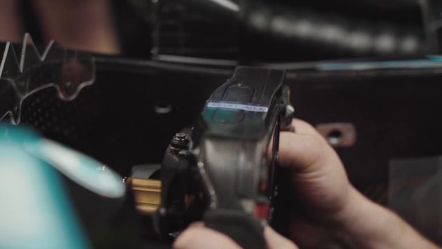 How Do Teams Develop a Formula One Car? смотреть онлайн