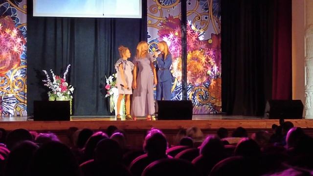 День матери в Кашире 2022. Кристина Щербакова, Мелания и Анисия. смотреть онлайн