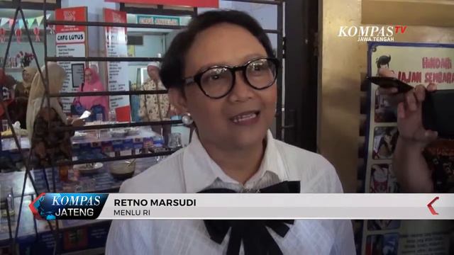 MENLU RETNO MARSUDI INGAT KENANGAN SAAT SMA смотреть онлайн
