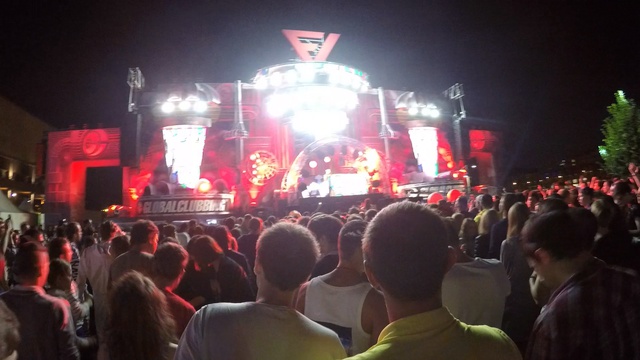 Steve Aoki Live @ Fruit Vibrations (12.07.2015) Part 4 By Efim Kerbut