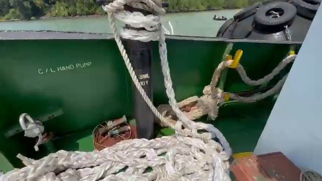 Towing Yokohama floating fenders смотреть онлайн