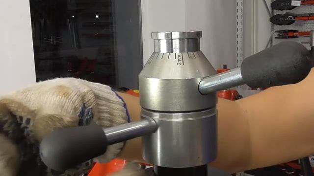 Желобонакаточный станок для труб до 12 дюймов Brexit BrexGroover смотреть онлайн