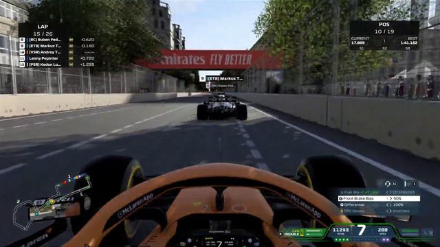 КАК МОЖНО ПРОИГРАТЬ ГОНКУ В ОДНОМ ПОВОРОТЕ - TheGlobalChampionship - Baku смотреть онлайн