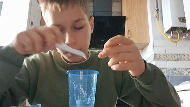 белая икра, из клея пва смотреть онлайн