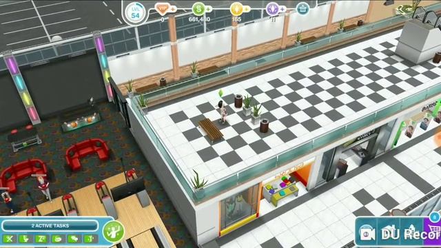 The Sims FreePlay - Relax at the fountain смотреть онлайн
