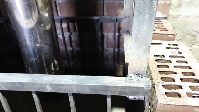 УСТАНОВИЛ БАК ПОД ГОРЯЧУЮ ВОДУ ИЗ НЕРЖАВЕЮЩЕЙ СТАЛИ. БАНЯ СВОИМИ РУКАМИ. смотреть онлайн