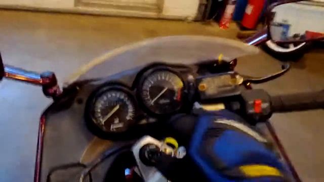 Kawasaki zzr600 d1 start up walk around смотреть онлайн
