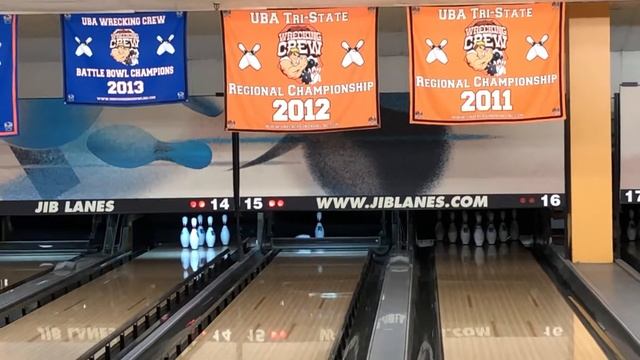 Bowling on a (No) Snow Day смотреть онлайн