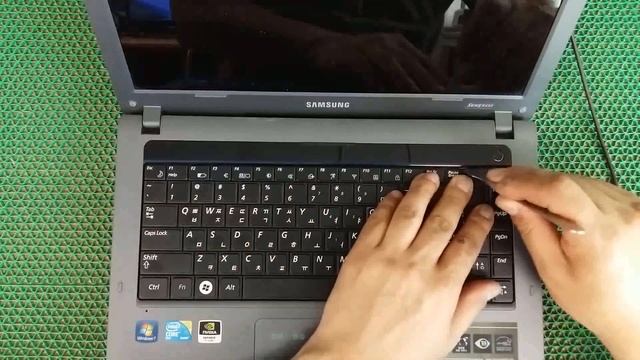 삼성노트북 센스 r430 분해영상 samsung r430 laptop Disassembling смотреть онлайн