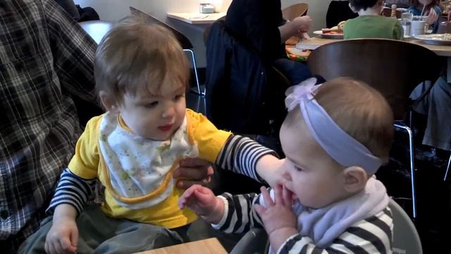 Breakfast with Jake at the Bongo Room! смотреть онлайн