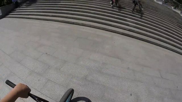 #bmx По Одессе на bmx/ Украли портфель/ Думская/Потемкинская лестница/Ищем споты/ BMXеры в городе смотреть онлайн