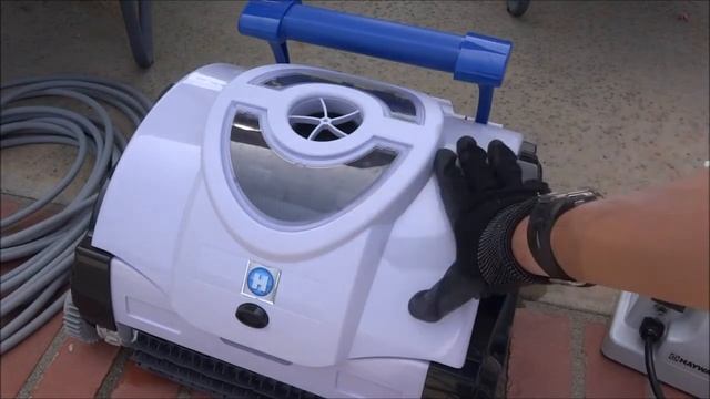Робот-пылесос Hayward SharkVac XL Pilot смотреть онлайн