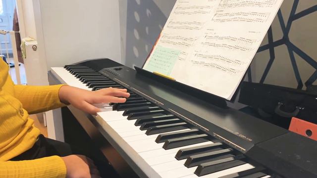 B flat major left hand 2 octaves смотреть онлайн