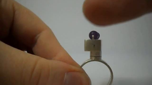 Movers and Spinners - 2 Gemstone Spinning ring смотреть онлайн