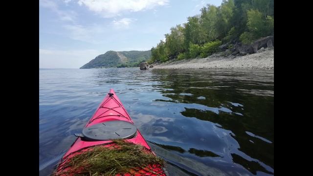 На красном каяке по Волге | п-в Копылово, остров Телячий, гора Могутовая смотреть онлайн