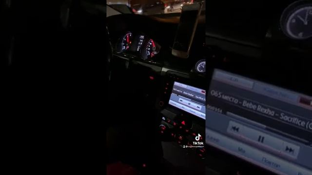 По ночному городу на мухе СС Passat CC ? смотреть онлайн
