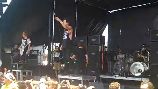 Of Mice & Men O.G. Loko "Hard In The Paint" Breakdown смотреть онлайн