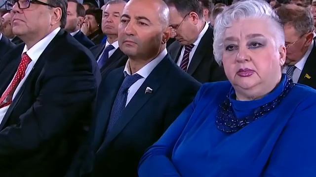 ПРАЗДНИК ПАТРИОТА ГОСДУМА в первом чтении ОДОБРИЛА ПОВЫШЕНИЕ пенсионного возраста