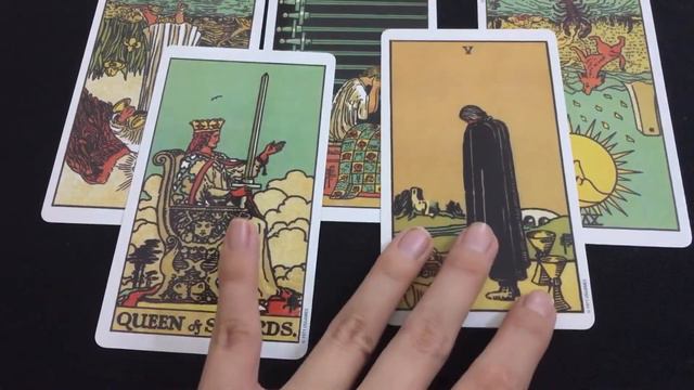 Tarot Reader Reads Trisha Paytas&Moses Hacmon Future/Past (Love Reading) смотреть онлайн