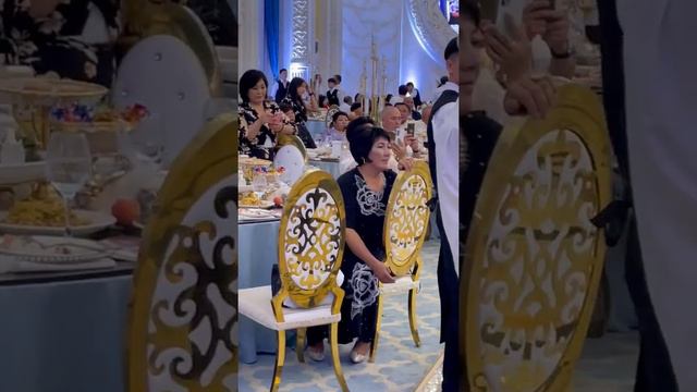 Тамада Бишкек Эрлан Аттокуров! Мыкты алып баруучу- мыкты той😊. Байланыш номер:0707 20 80 20 смотреть онлайн