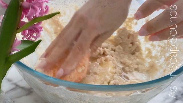 ASMR?| Crunch Dry Soap Foam | Хрущу засохшей мыльной пеной смотреть онлайн