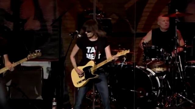 Chrisse Hynde and the Pretenders - Thumbelina (Live at Farm Aid 2008) смотреть онлайн