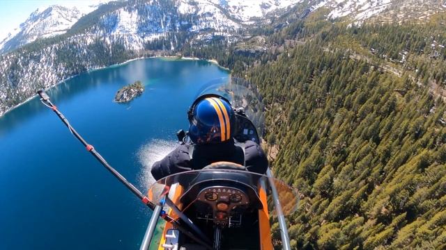 WHAT A BEAUTY !! - Emerald Bay at Lake Tahoe in Gyrocopter смотреть онлайн